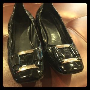 Franco Sarta size 7 black patent leather shoes